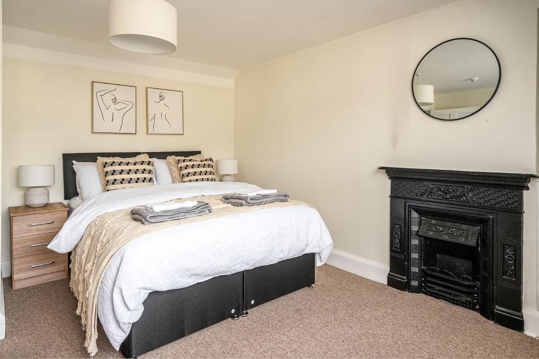 Beautiful Character 3 Bed City Centre Apartment Bath Exterior foto